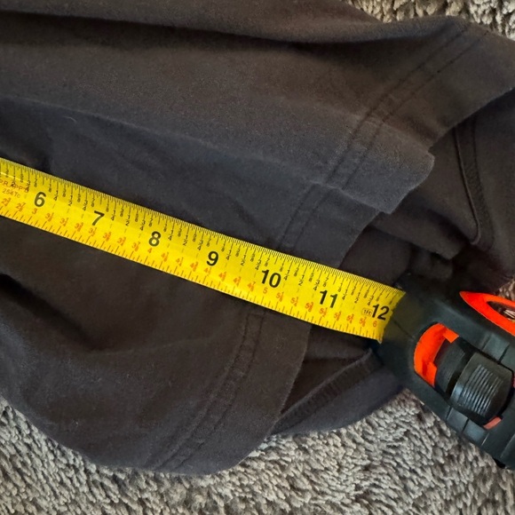 LULULEMON Men’s Shorts - Picture 8 of 16